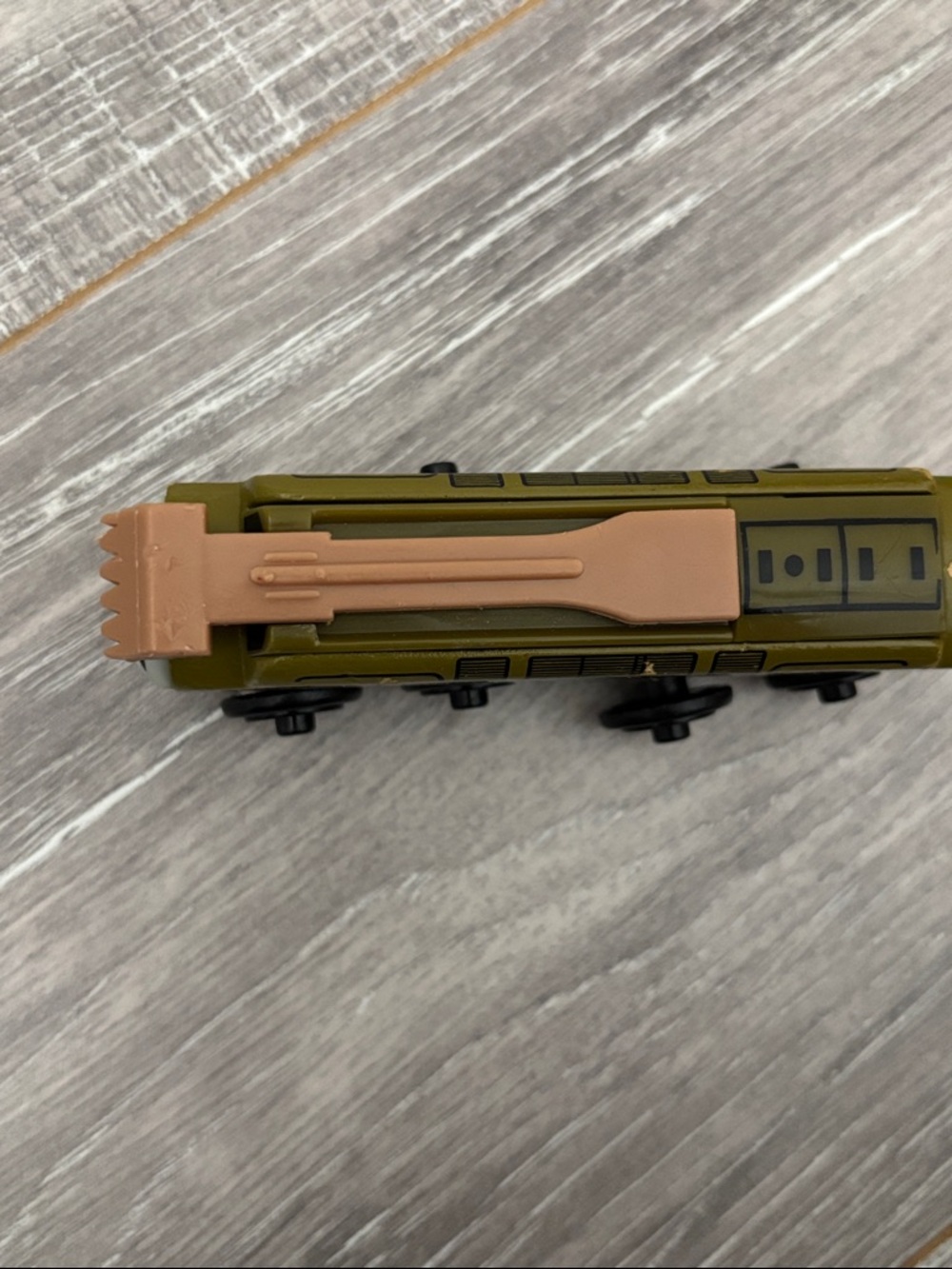 Wooden Diesel 10 - Picture 6 of 9